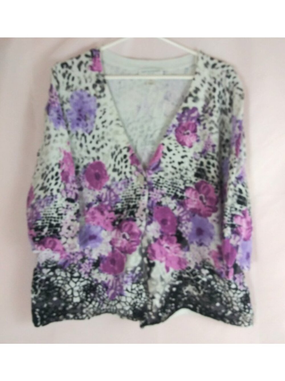 Christopher & Banks Petite V-Neck Leopard Print Floral Button-Up Shirt PXL